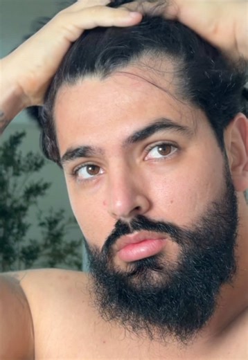 Pelo largo o pelo cortó? Cuál eligen #menshaircut #haircuttransformation #hairtransformation #buzzcut