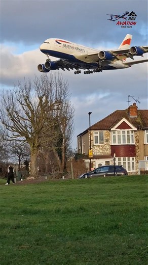 A380's FAST and THRILLING Arrival!😳 British Airbus A380 🇬🇧✈️👑. #britishairways #airbusa380