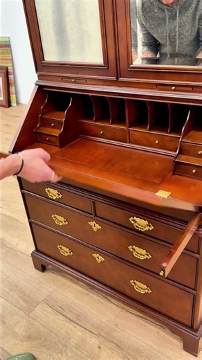 👀 Secret Secretary Desk #shorts #vintage