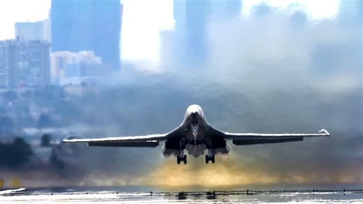 Watch 400,000 pounds of B-1 bomber explode into full afterburner with 120,000 pounds of thrust