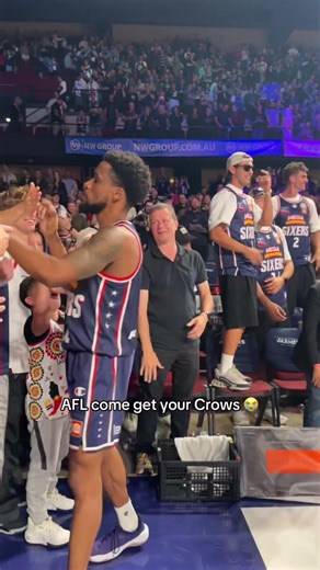 These Adelaide Crows players were the 36ers’ No.1 fans during the Championship Series 🤝