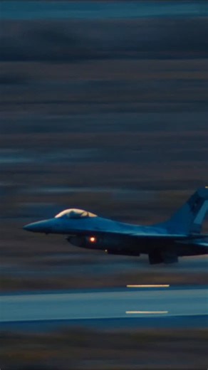 High Aspect on Instagram: "TOPGUN U.S. Navy F/A-18 Super Hornet, EA-18G Growler, and F-16 Viper jets conduct training at Naval Air Station Fallon, Nevada. As one of the Navy’s premier aviation training facility, NAS Fallon hosts the Naval Aviation Warghting Development Center (NAWDC), where pilots practice advanced aerial maneuvers and tactics which they will then carry to the fleet to train operational squadrons. #f18 #f16 #topgun #navalaviation #Flynavy"