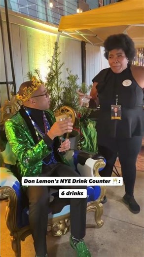 Drunk Don Lemon ACTIVATED 😁🥂