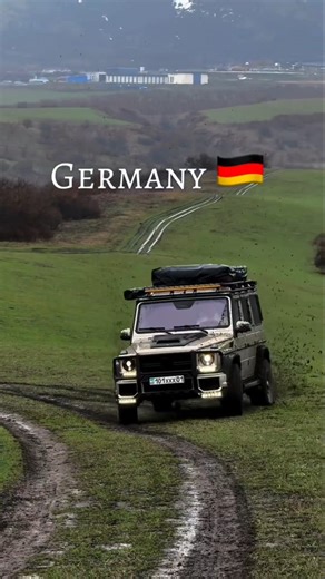 Twingo Tour 2026 on Instagram: "4/5 Clips from @quat_qz 🫶🏼 #renault #twingo #twingotour26 #offroad #travel"