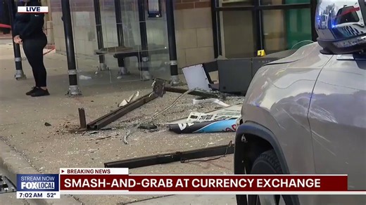 Lil Zay Osama and 5 others allegedly posed as food delivery workers and then, armed with guns, forced their way into the home, held a person inside the home captive for an hour and demanded access to a safe, computer, and online accounts holding cryptocurrencyThey were indicted on charges of conspiracy to commit robbery and kidnapping in connection with the home invasion📰: @fox32news 🔗: