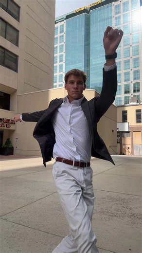 Pitching Tips: Crush Your Sales Pitch with Confidence