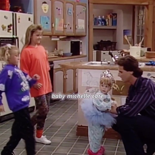 Full House: Michelle's 'Bad Girl!' & Stephanie's Makeup Secret Scene