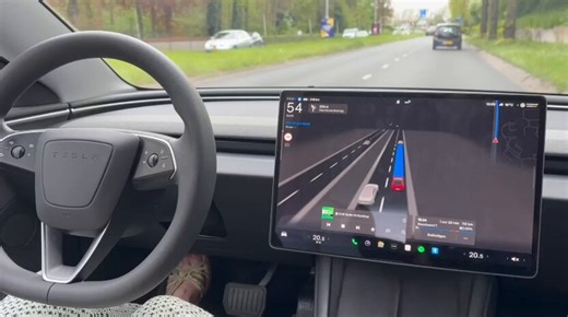 7th day FSDDrove 2.5 hours on the highway. The roads were very busy due to the holiday, with traffic jams. FSD handled everything perfectly and super smoothly, even during a rainstorm.I noticed that the Tesla moves aside for motorcyclists. Wow!!On to many more safe miles!