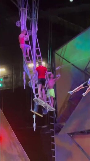 Literally floating in the air 👁️👄👁️ #Mystere | Cirque du Soleil