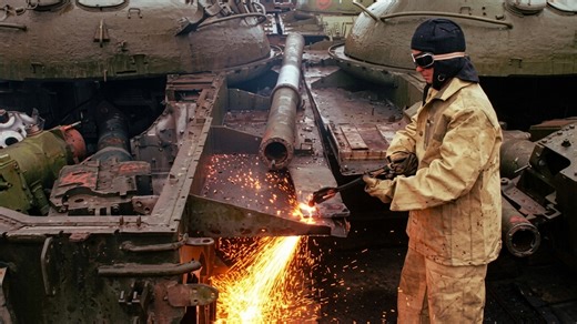Watch how Russia modernizes old Soviet tanks