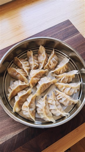 PORK BELLY & PRAWN DUMPLINGS 🥟🔥 A juicy, textural mix of hand-chopped pork belly and prawns wrapped in tender dumpling skins - the kind of filling that gives you that perfect bite every time. Made using my personalised @furi.official ‘Build Your Own Block’ knife block, built for the way I cook every day. - 40 dumpling wrappers Dumpling Filling - 350g pork belly, skin removed, cut into strips - 350g raw prawns, peeled and deveined, chopped - 1/2 wombok cabbage, shredded - 2 - 3 spring onions, f