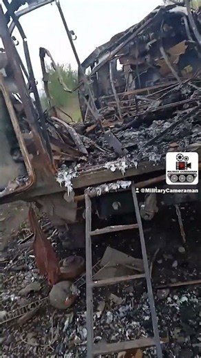 BURNOUT: 95th Brigade Troops Inspect Incinerated Russian Vehicle (Spring 2022) 🛡️🔥🚙