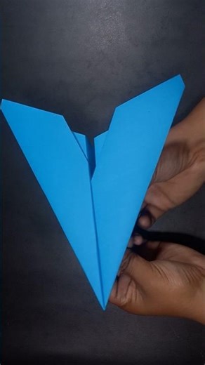 Comment Faire Un Avion en papier simple rapide et qui vole longtemps #paperairplane