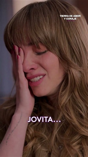 Jovita queda en shock por la muerte de Juan #TierraDeAmorYCoraje #Uninovelas