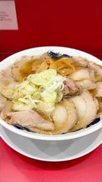 朝７時開店！豚骨なのに透き通る“透明スープ”の朝ラーメン
