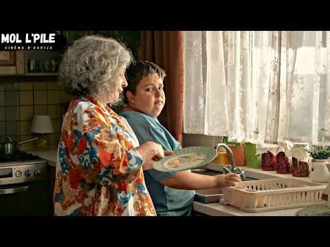 ولد مدلل يحب ألعاب الفيديو😦 بعد مرض أمه تحاول خالته إنقاص وزنه وجعله طفل مسؤول😰فهل ستنجح في ذلك⁉️||🎦