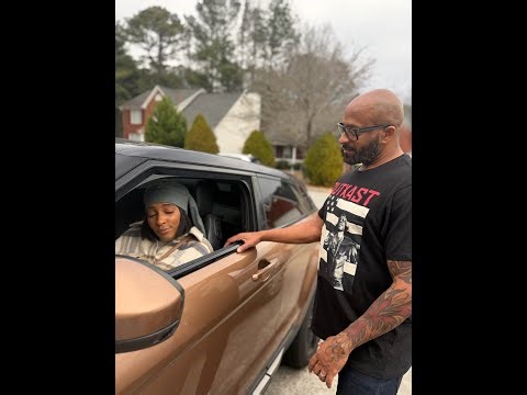 Larry tells Sharra that his wallet is always open to help her so don’t forget