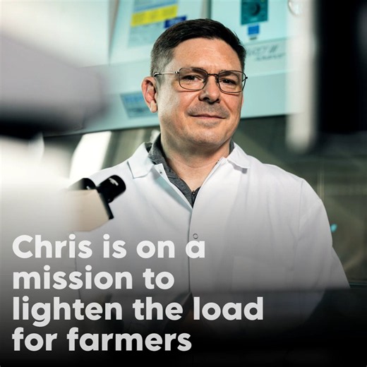 “If their DNA could be retrained, maybe microbes could deliver nitrogen directly to wheat, corn, and other crops when it’s most needed.”Chris Voigt is helping turn that idea into reality by engineering microbes to work harder and smarter. Read his story: https://t.co/2hRdNSla50