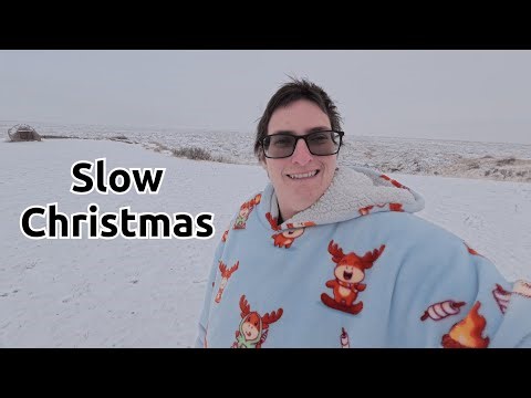 A Calm Christmas + Winter Wander in Dinosaur Provincial Park