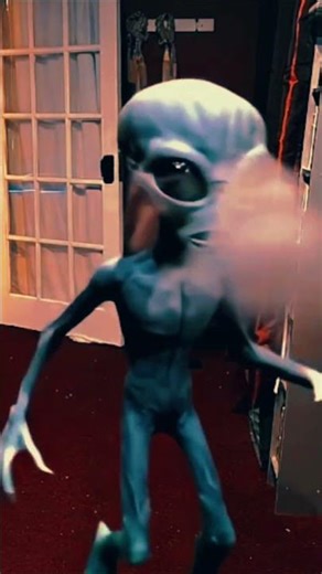 alien discovers earth’s “water pipe” and instantly panics #3iatlas