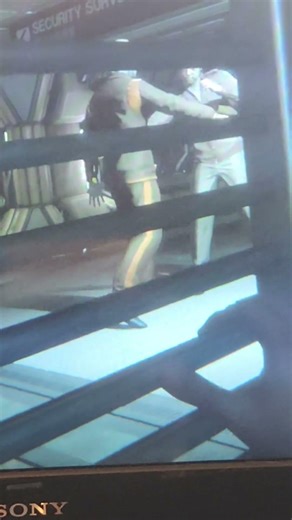 Killer Androids in Alien Isolation!