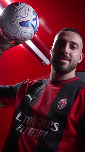 Strengthening the wall 🧱🔴⚫ | Mario Gila joins the Rossoneri #shorts