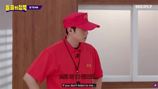 👤 if you don't listen to me, i turn into a devil🐣 are you a devil? the 9 of us are wolves👤 ...are you wolves? (😂)🐣 we'll bite you!😺 mrawr ! >_