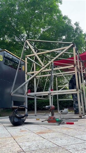 FOLDABLE HOUSE: Watch This Building Unfold In Minutes