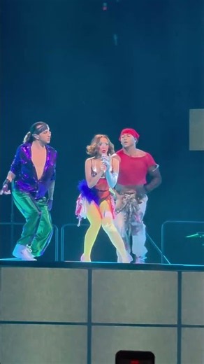 Doja Cat “Get Into It (Yuh)” live in Sacramento, Oct, 20