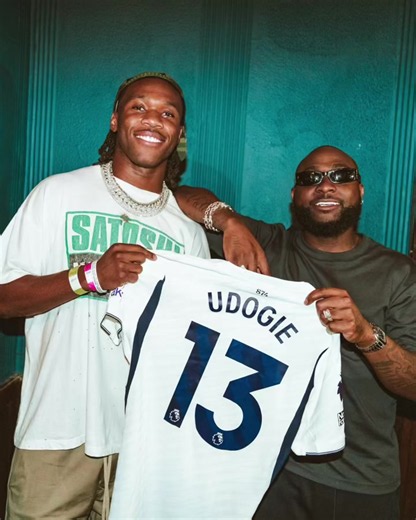 🇳🇬🌟 Tottenham and Italian Defender, Destiny Udogie links up with Afro beat superstar, Davido #davido #destinyudogie #udogie #tottenham