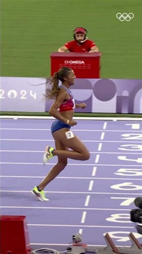 Gabby Thomas won the women’s 200m at #Paris2024 and her reaction says it all! 🥹#Olympics