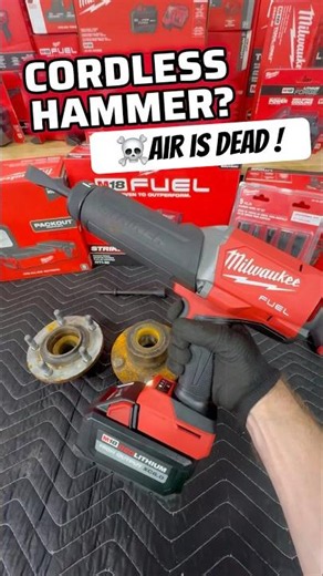 🥇 World's First Cordless Air Hammer / Milwaukee M18 Striker!