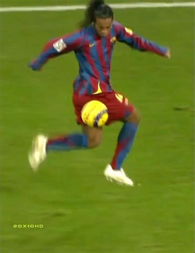 Ronaldinho - Smooth Criminal🔥