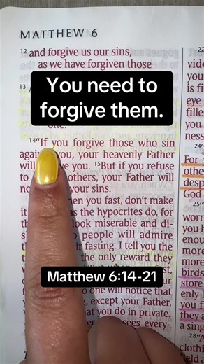Read the Bible with me 📖 Download my free How to Read the Bible guide. LINK IN BIO! #Bible #BibleStudy #ChristianTok #Christian #Bibleverse