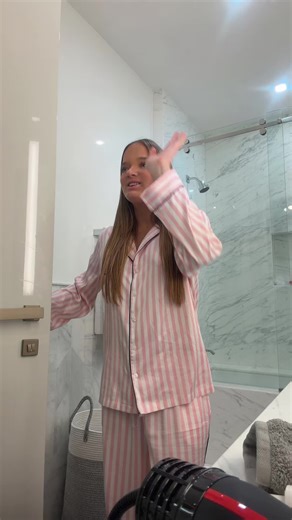 AMO dublar! Devo fazer mais dublagens por aqui?! #donaherminia #humor #dublagem #viral