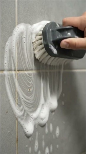 How to Deep Clean a Shower in 5 Minutes Before & After