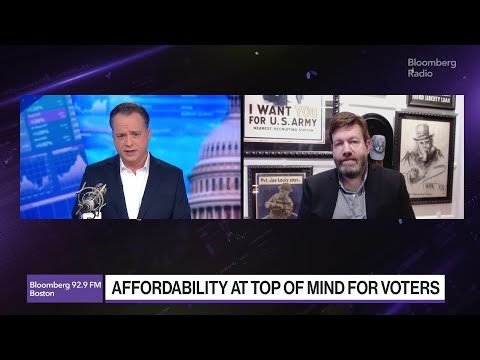 America is 'Hopelessly Divided' Headed Into 2026, Says Frank Luntz
