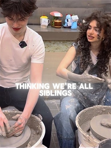 Kalogeras Sisters Try Pottery Wheels !