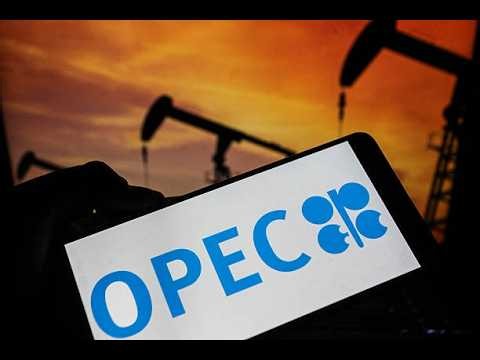 Venezuela Considers Leaving OPEC in Blow to Oil Cartel