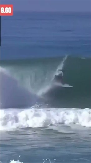 what in the HB just happened?! @alonsocorrea locks in for a 9.60 in #USOpenofSurfing supeheat🔥