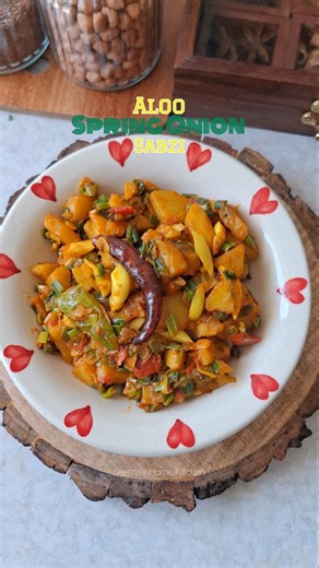 Simple Aloo Spring Onion Sabzi 🥔🌿| #recipe #food #viral #shorts #aloo #onion #sabji #youtubeshorts