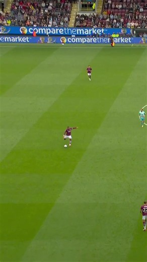 Fast feet 💨 #BurnleyFC #Football #EFL | footballtiktok