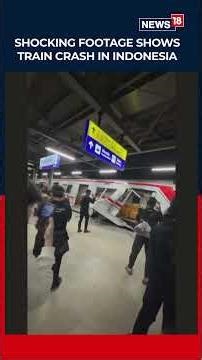 Shocking Moment of Train Collision in Bekasi Caught on Camera | Chaos on Platform | N18S