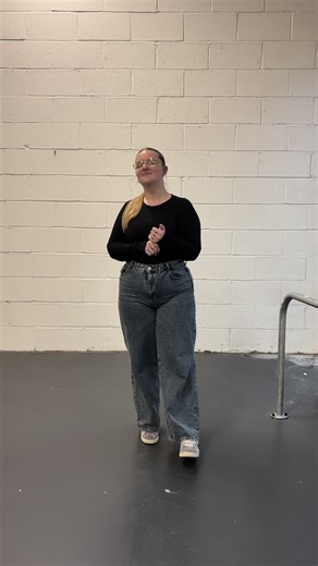 Cover of ‘Bleeding Love’ by Leona Lewis