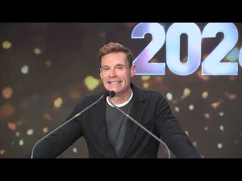 Ryan Seacrest rings closing bell at Nasdaq on New Year's Eve