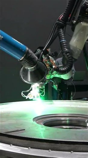 World's Largest 3D Printer! #engineering #Shorts #veritasium