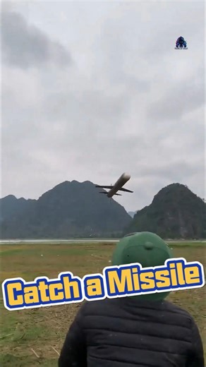 That's how to catch a missile #rchobby #rcaircraft #funnyvideo #rcgeeks #rcplane #drone