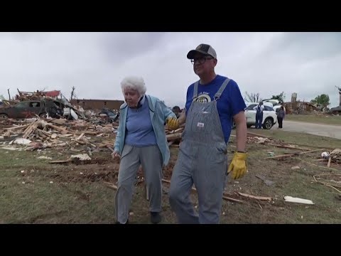 EMT recues grandparents trapped in rubble after tornado hit their Oklahoma home