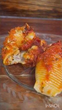 Jumbo Stuffed Shells with Marinara — Cozy, Cheesy, and So Easy 🧀🍝