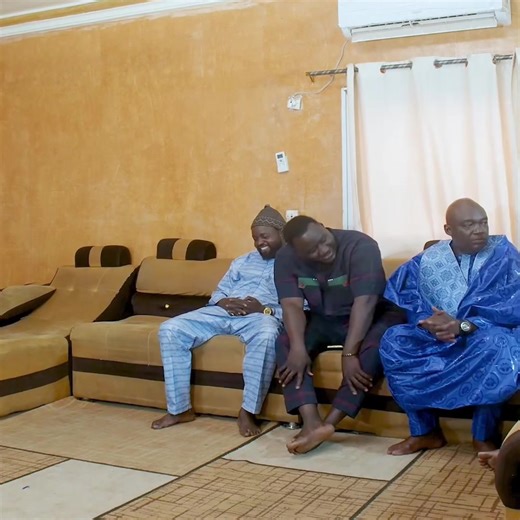 La salutation des Thiop Men